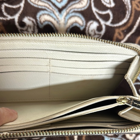 Coach Beige Zip-Around Wallet - Picture 5 of 16